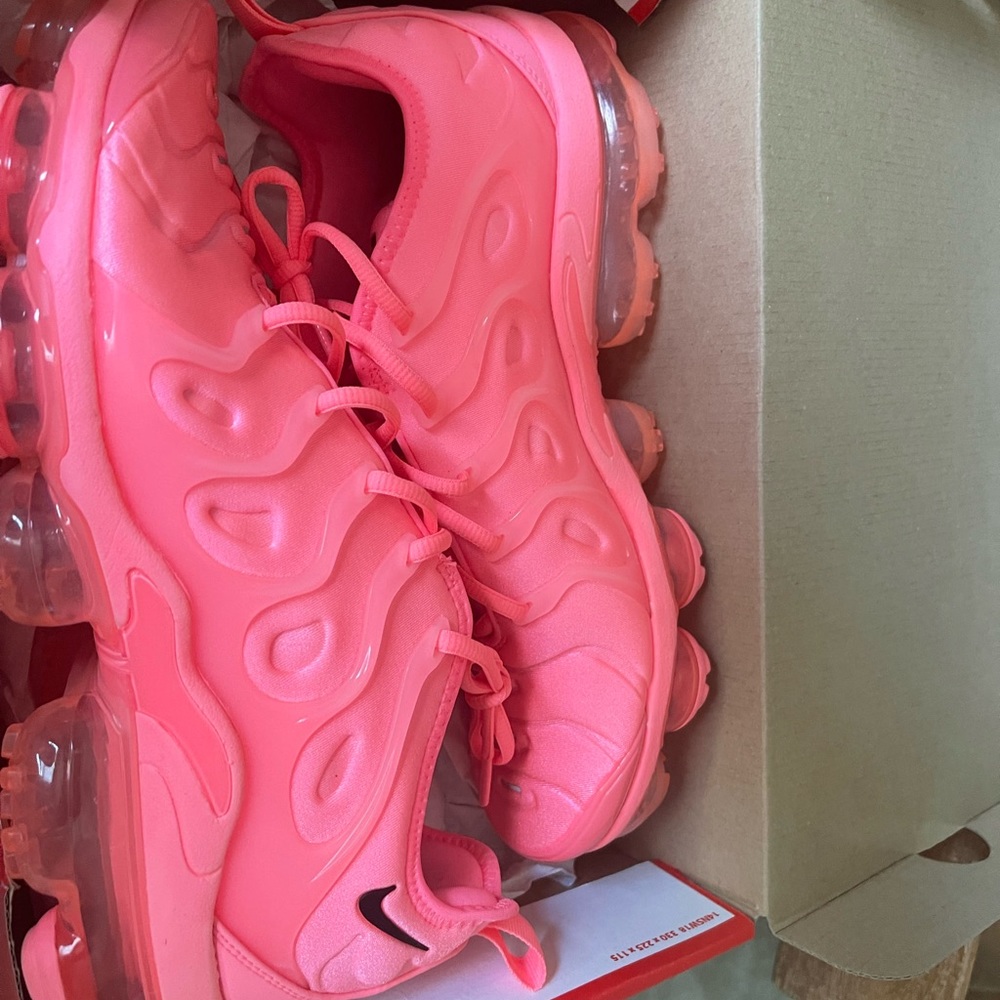 Size 11W, 9.5M- Nike Air VaporMax Plus Bubblegum